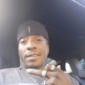 Meet your Posher, Lawrence